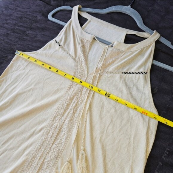 Boho Lace-Inset Racerback Tassel Tank – Unbranded (Tag Removed) - Picture 5 of 6